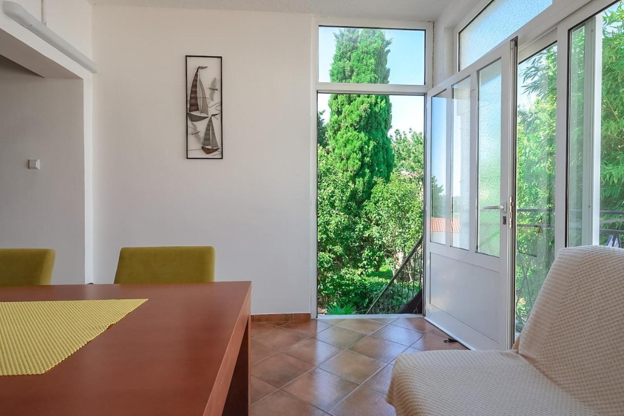Apartmani Nina Ровинь Экстерьер фото