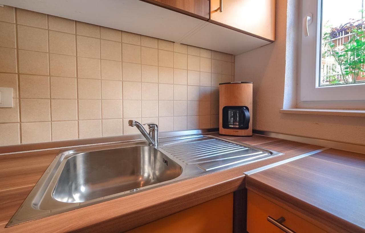 Apartmani Nina Ровинь Экстерьер фото